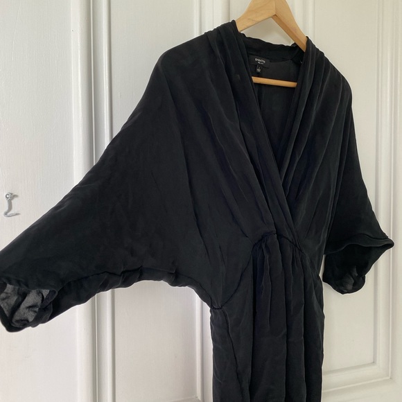 Babaton Dresses & Skirts - Black 100% silk Babaton dress